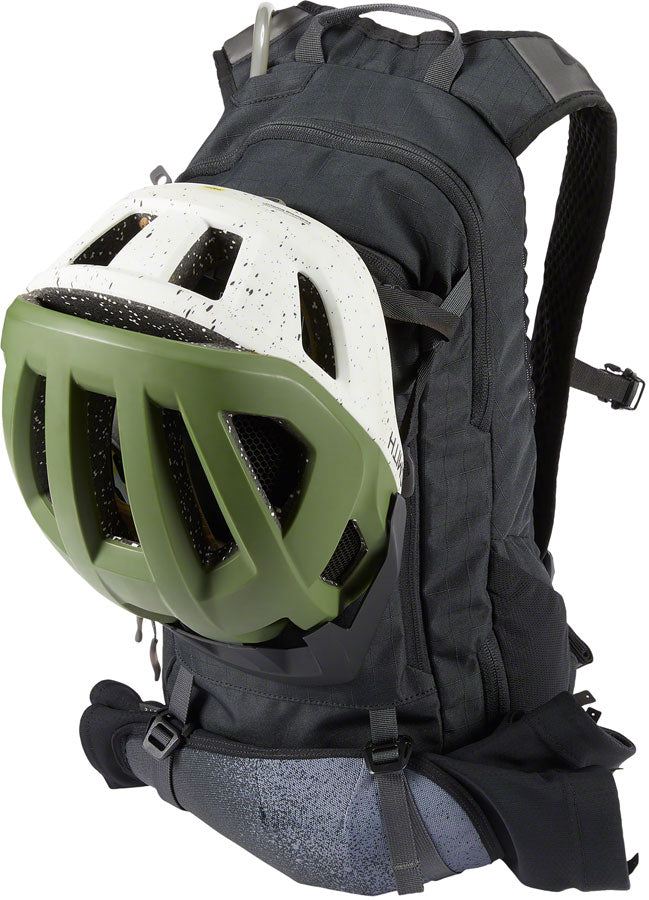 Dakine Syncline Hydration Pack