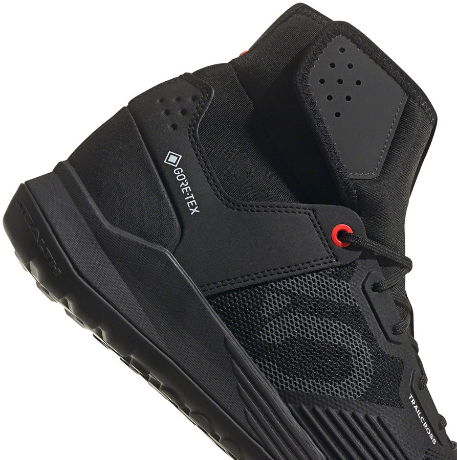 Five Ten Trailcross GTX Flat Shoe - Men's, Core Black / DGH Solid Grey / FTWR White