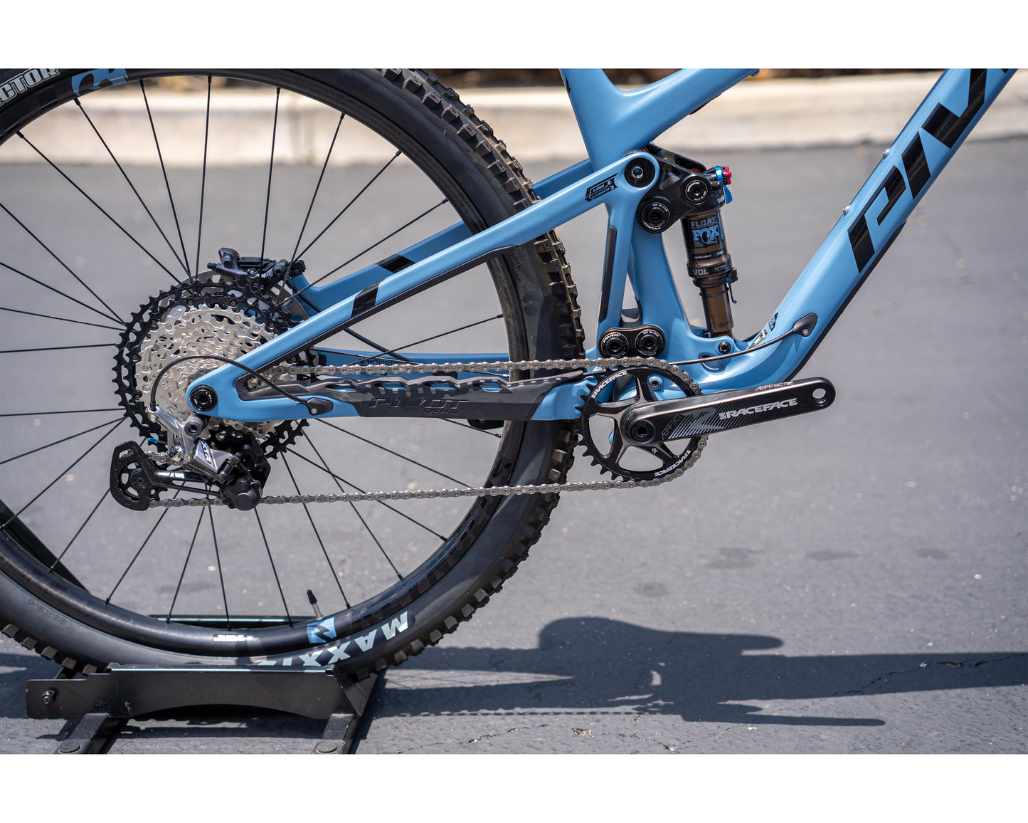 2021 Pivot Trail 429 V3 Pro XT Blue MD