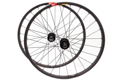 Santa Cruz Reserve 25,  Chris King HG R45D 650b Wheelset Blk